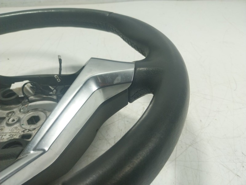 Recambio de volante para ford ecosport 1.0 ecoboost cat referencia OEM IAM 2070346 621461177C 