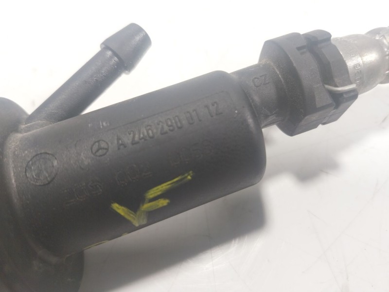 Recambio de bomba embrague para mercedes-benz clase gla (w156) 1.6 cat referencia OEM IAM A2462900112 A2462900112 