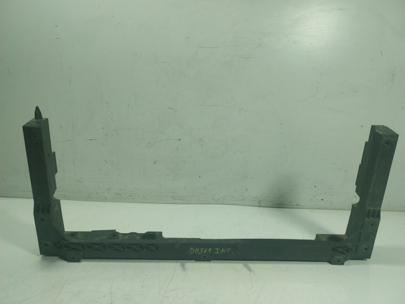 Recambio de travesaño inferior para ford ecosport 1.0 ecoboost cat referencia OEM IAM 1803580  