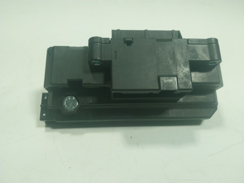 Recambio de caja reles / fusibles para bmw serie 7 (e65/e66) 730ld referencia OEM IAM 61136900583 6113690058303 