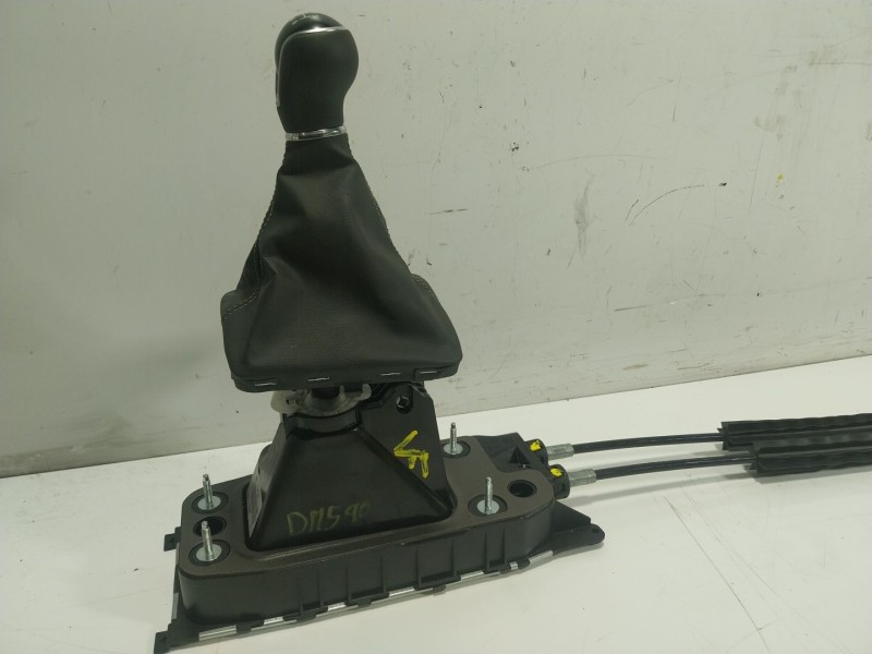 Recambio de palanca cambio para seat ateca (kh7) 1.5 16v tsi act referencia OEM IAM  5WA711049AM 