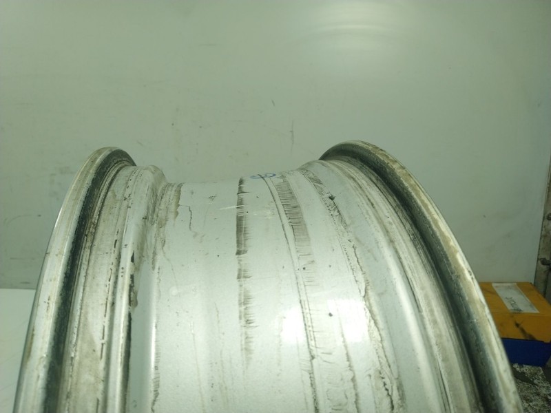 Recambio de llanta para tesla model s p referencia OEM IAM   