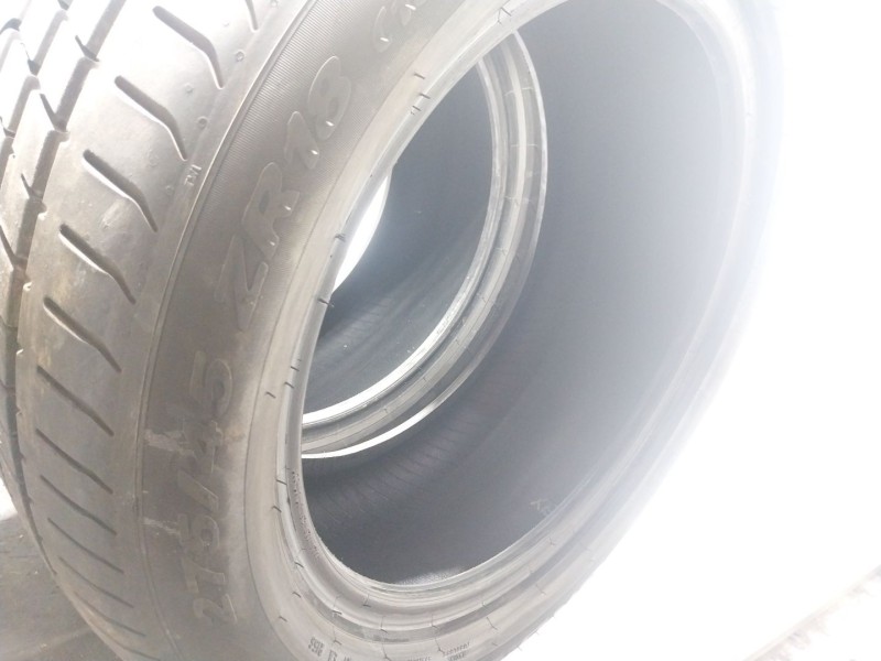 Recambio de neumatico para porsche panamera 3.0 v6 tdi cat referencia OEM IAM   