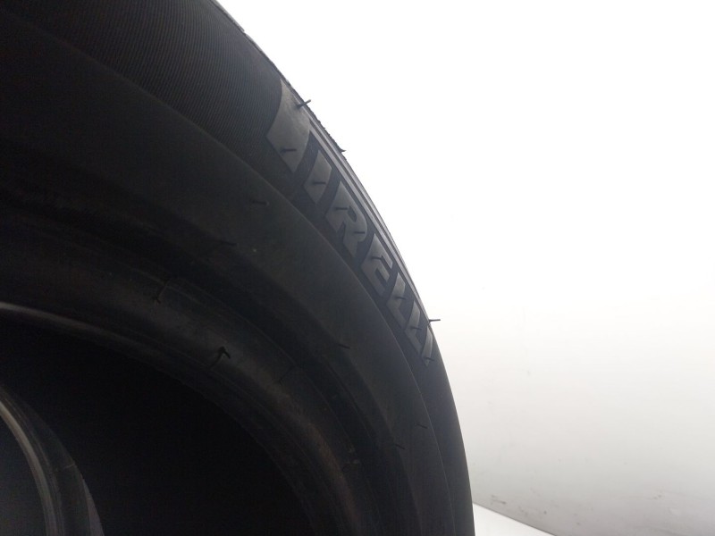 Recambio de neumatico para porsche panamera 3.0 v6 tdi cat referencia OEM IAM   