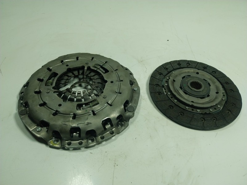 Recambio de kit embrague para bmw x1 (e84) 2.0 16v turbodiesel referencia OEM IAM  323078710 