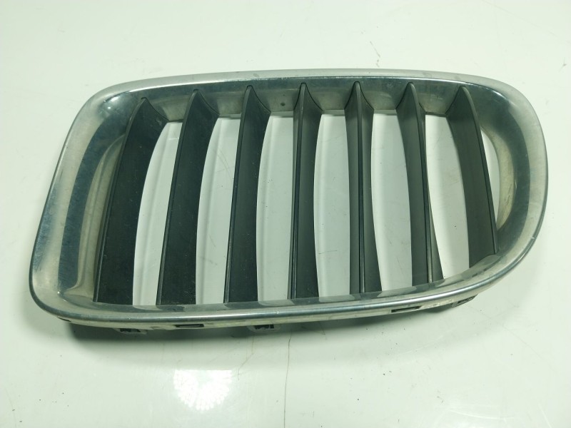 Recambio de rejilla para bmw x1 (e84) 2.0 16v turbodiesel referencia OEM IAM   