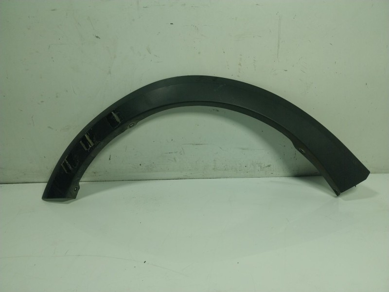 Recambio de aletin delantero izquierdo para dacia sandero 0.9 tce cat referencia OEM IAM   