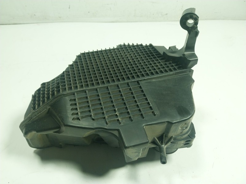 Recambio de filtro aire para dacia sandero 0.9 tce cat referencia OEM IAM  16009775R 