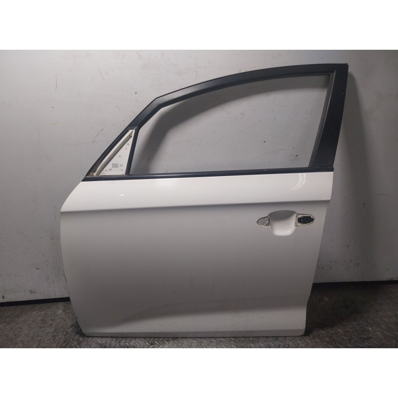 Recambio de puerta delantera izquierda para kia carens iv 1.7 crdi referencia OEM IAM   