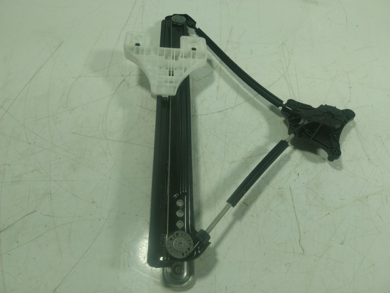 Recambio de elevalunas trasero derecho para seat ateca (kh7) 1.5 16v tsi act referencia OEM IAM  575839462A 