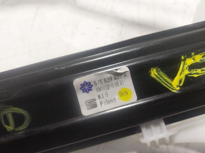 Recambio de elevalunas trasero derecho para seat ateca (kh7) 1.5 16v tsi act referencia OEM IAM  575839462A 