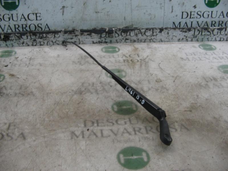 Recambio de brazo limpia delantero derecho para audi a3 (8l) 1.8 attraction referencia OEM IAM   