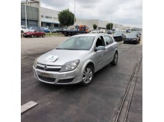 opel astra h berlina del año 2004