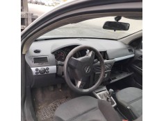 opel astra h berlina del año 2004 2