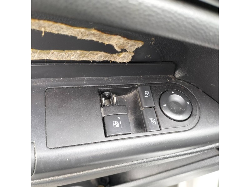 opel astra h berlina del año 2004