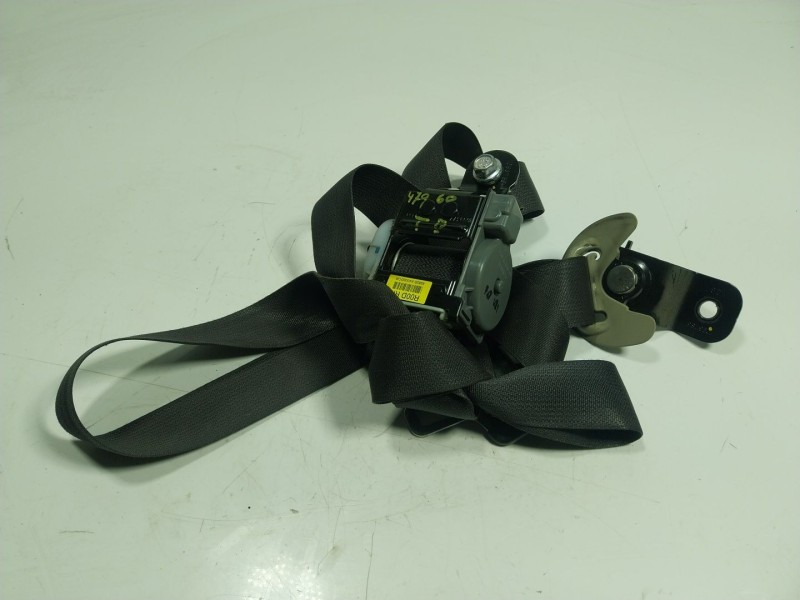 Recambio de cinturon seguridad trasero derecho para kia carens iv 1.7 crdi referencia OEM IAM  89820A4000 