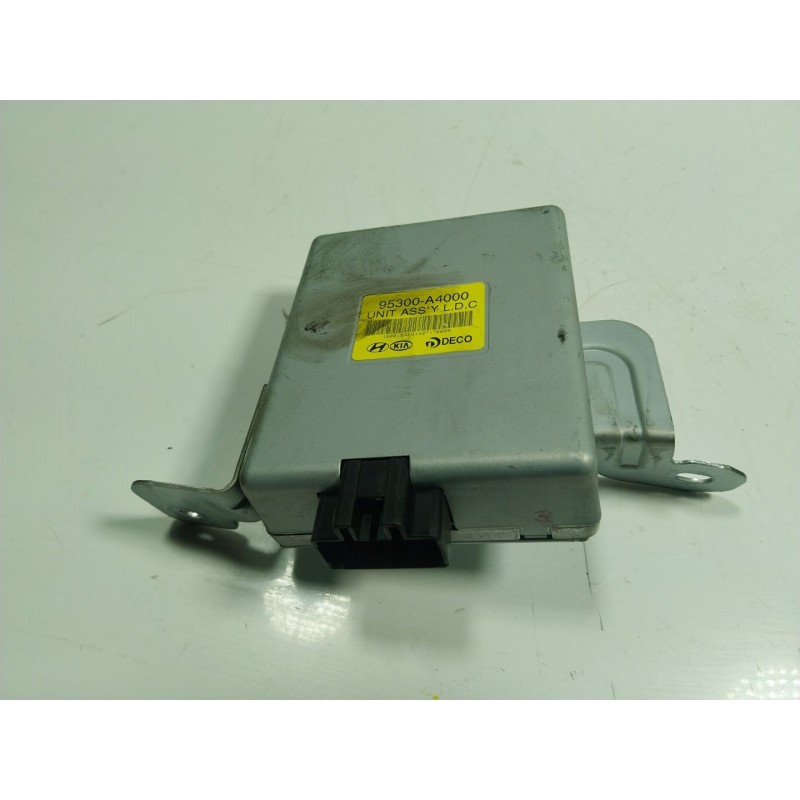 Recambio de modulo electronico para kia carens iv 1.7 crdi referencia OEM IAM  95300A4000 