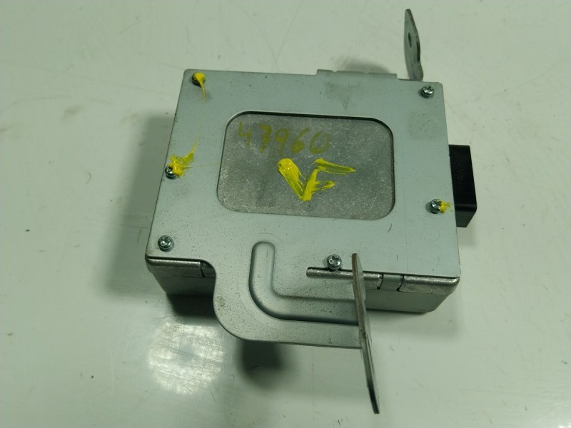 Recambio de modulo electronico para kia carens iv 1.7 crdi referencia OEM IAM  95300A4000 