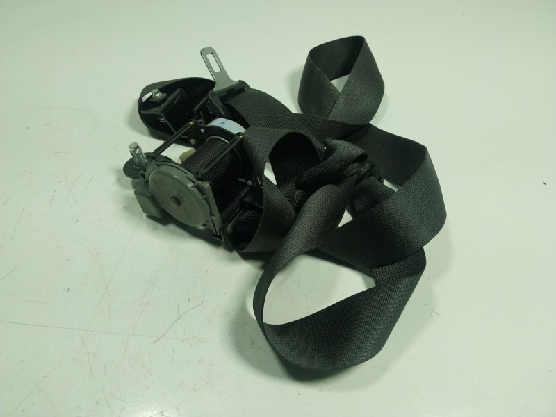 Recambio de cinturon seguridad trasero izquierdo para kia carens iv 1.7 crdi referencia OEM IAM  89810A4000 