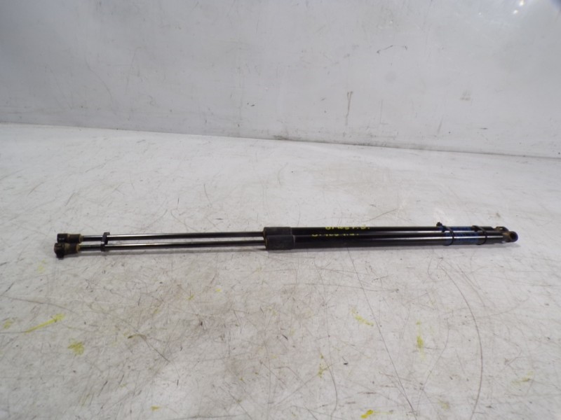 Recambio de amortiguadores maletero / porton para opel mokka 1.6 cdti dpf referencia OEM IAM 95095594  