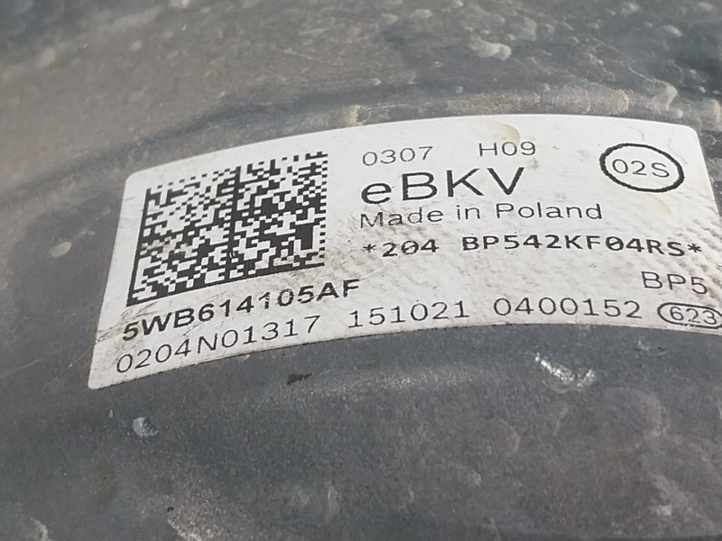 Recambio de servofreno para volkswagen golf viii (cd1) 2.0 tdi referencia OEM IAM  5WB614105A 