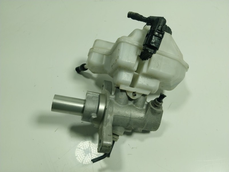 Recambio de bomba freno para volkswagen golf viii (cd1) 2.0 tdi referencia OEM IAM  02048644 