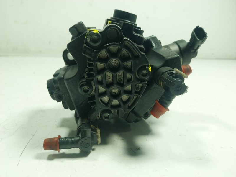 Recambio de bomba inyeccion para kia carens iv 1.7 crdi referencia OEM IAM  331002A420 