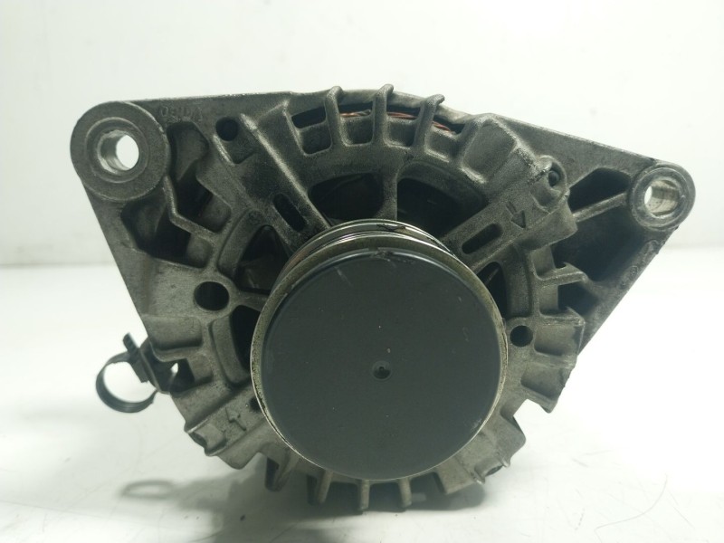 Recambio de alternador para kia carens iv 1.7 crdi referencia OEM IAM  373002A850 
