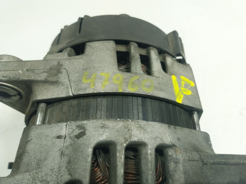 Recambio de alternador para kia carens iv 1.7 crdi referencia OEM IAM  373002A850 