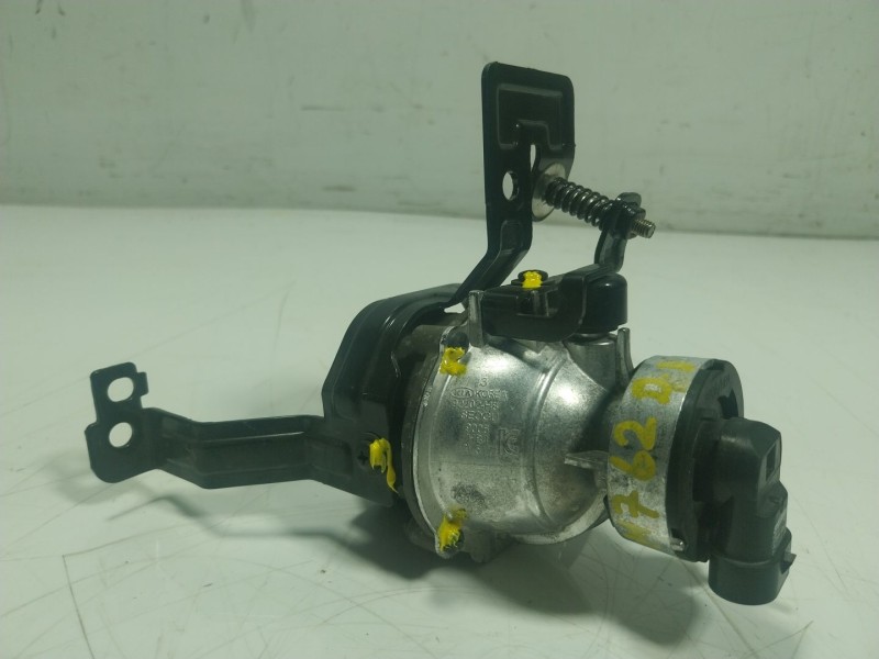 Recambio de faro antiniebla derecho para kia stonic (ybcuv) 1.6 crdi cat referencia OEM IAM 92202H8400  