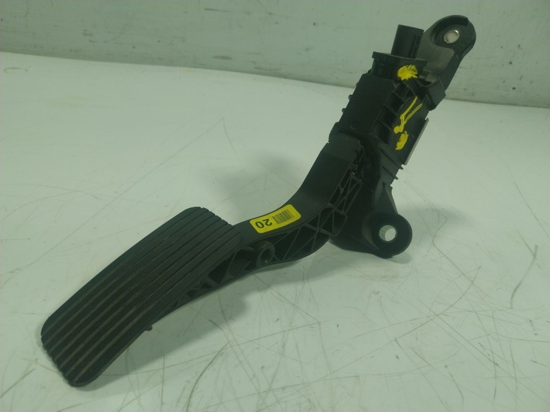 Recambio de potenciometro pedal para kia stonic (ybcuv) 1.6 crdi cat referencia OEM IAM 32700H8100 32700XXXXX 