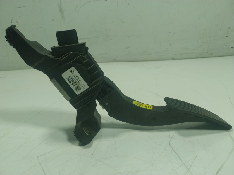 Recambio de potenciometro pedal para kia stonic (ybcuv) 1.6 crdi cat referencia OEM IAM 32700H8100 32700XXXXX 