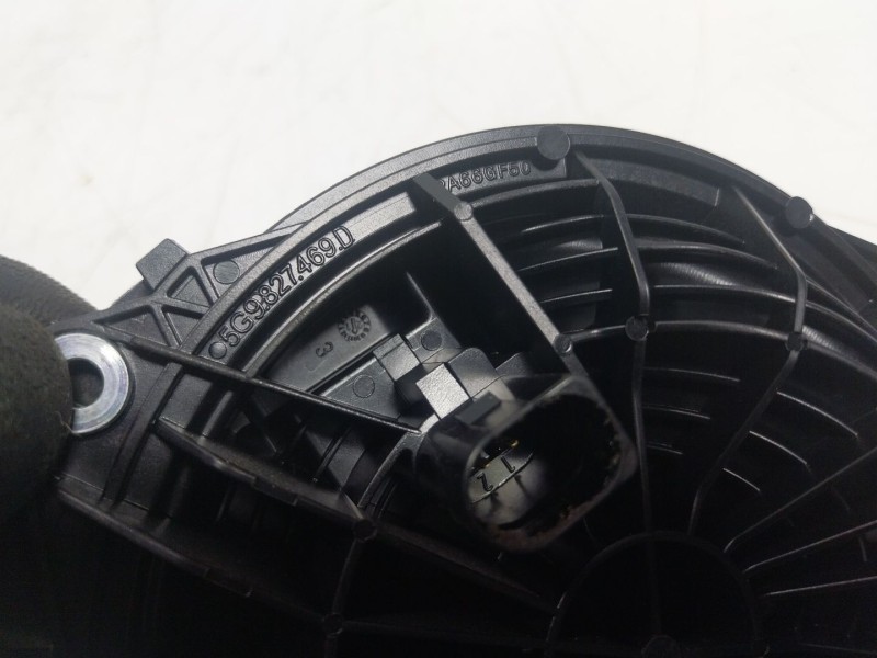 Recambio de maneta porton para volkswagen golf viii (cd1) 2.0 tdi referencia OEM IAM  5G9827469D 