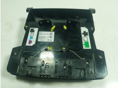 Recambio de piloto interior para mercedes-benz clase gla (x156) gla 180 (156.942) referencia OEM IAM  A0009004408  2