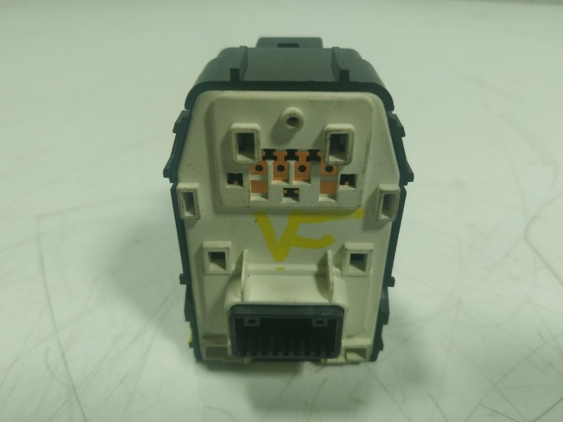 Recambio de mando retrovisor para kia stonic (ybcuv) 1.6 crdi cat referencia OEM IAM 93530H8200  