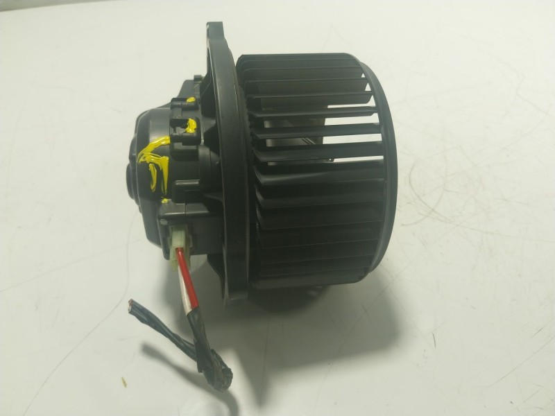 Recambio de motor calefaccion para kia stonic (ybcuv) 1.6 crdi cat referencia OEM IAM 97113H8000 97113H8000 