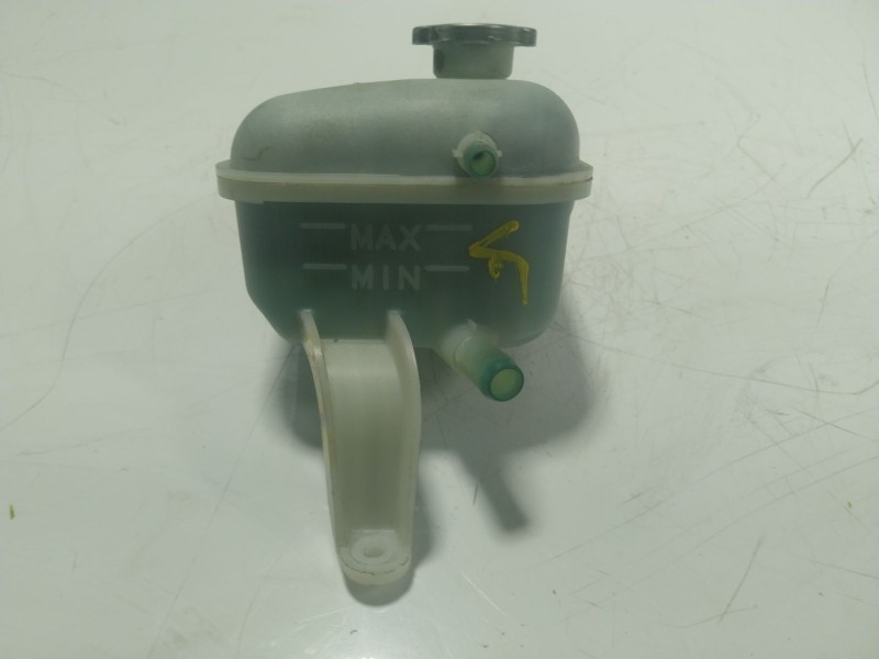 Recambio de deposito expansion para kia stonic (ybcuv) 1.6 crdi cat referencia OEM IAM 25430H8200 25430HXXX 