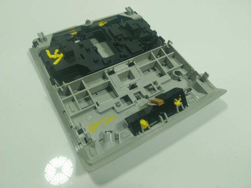 Recambio de piloto interior para volkswagen t-cross (c11, d31) 1.0 tsi referencia OEM IAM  3B0035711B 