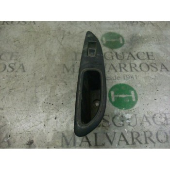 MANDO ELEVALUNAS TRASERO DERECHO 