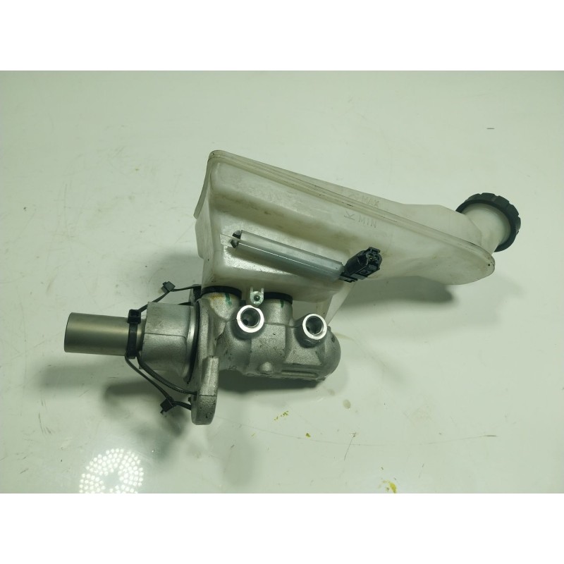 Recambio de bomba freno para mercedes-benz clase gla (x156) gla 180 (156.942) referencia OEM IAM A2464300301 A2464300202 