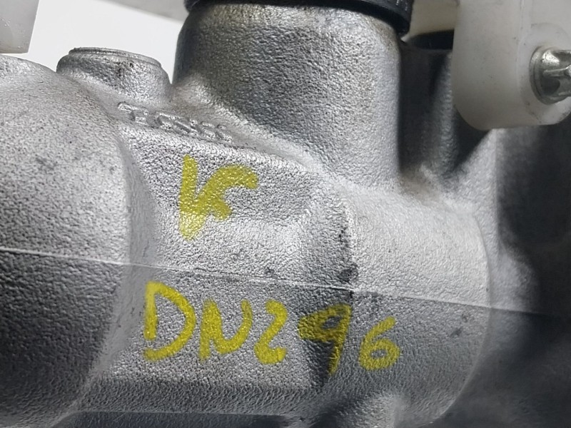 Recambio de bomba freno para mercedes-benz clase gla (x156) gla 180 (156.942) referencia OEM IAM A2464300301 A2464300202 