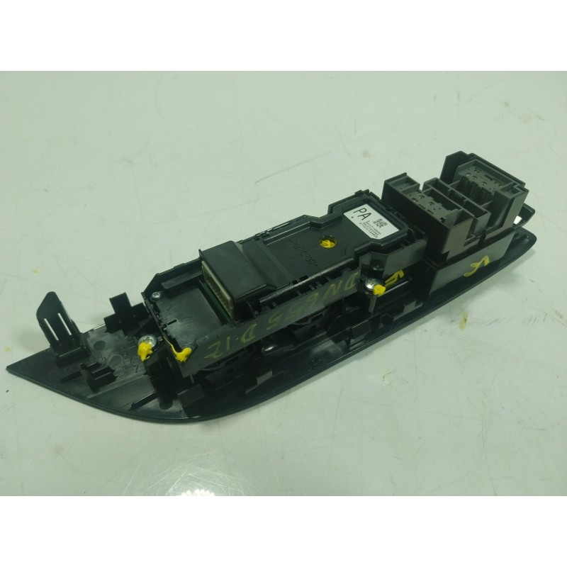 Recambio de mando elevalunas delantero izquierdo para toyota rav 4 v (_a5_, _h5_) 2.5 hybrid (axap54) referencia OEM IAM  742324