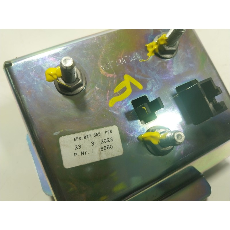 Recambio de maneta porton para seat ibiza v (kj1, kjg) 1.0 tsi referencia OEM IAM  6F0827565 