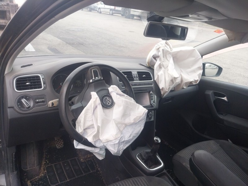 volkswagen polo v (6r1, 6c1) del año 2010