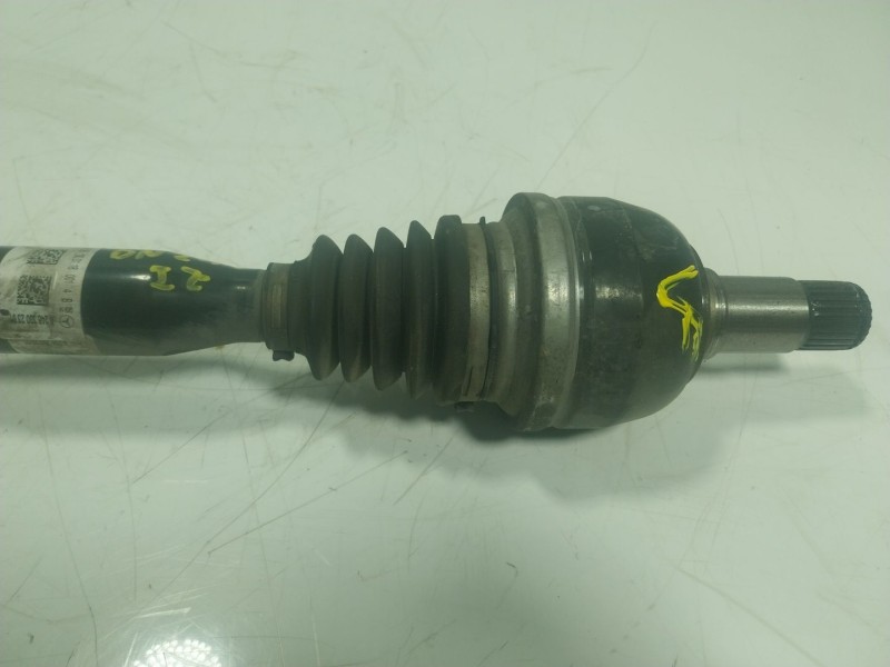 Recambio de transmision izquierda para mercedes-benz clase gla (x156) gla 180 (156.942) referencia OEM IAM A2463302301 A24633023