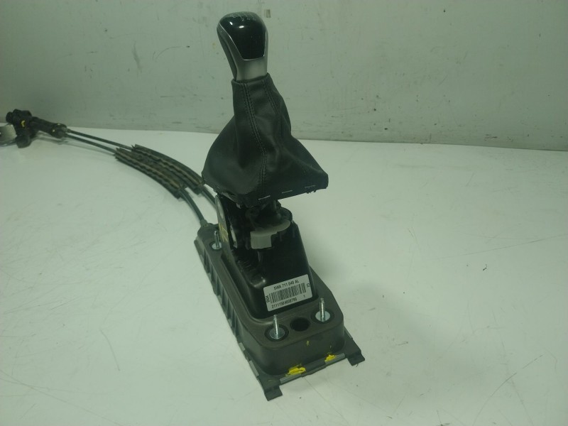 Recambio de palanca cambio para volkswagen golf viii (cd1) 2.0 tdi referencia OEM IAM  5WA711049AL 