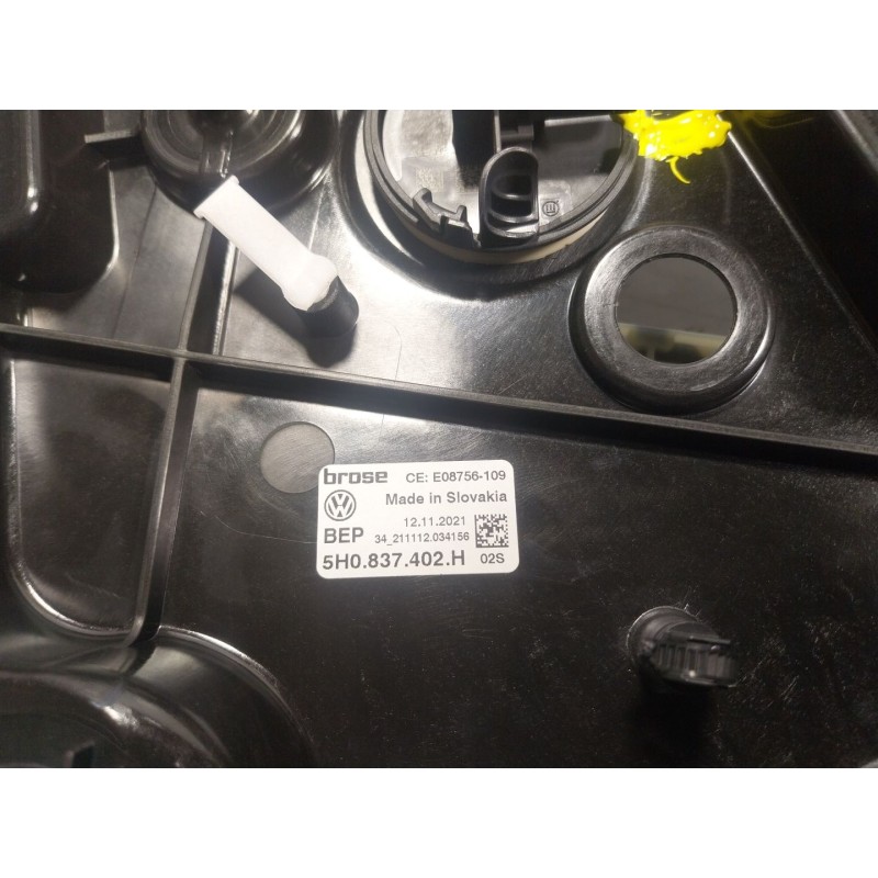 Recambio de elevalunas delantero derecho para volkswagen golf viii (cd1) 2.0 tdi referencia OEM IAM  5H0837402H 