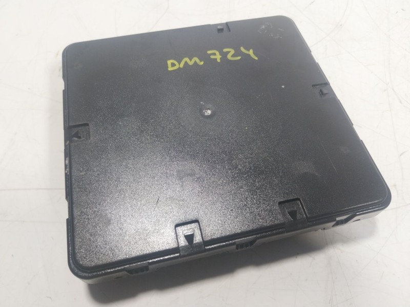 Recambio de modulo electronico para audi q7 4mg 3.0 v6 24v tdi referencia OEM IAM  8W1907064CM 