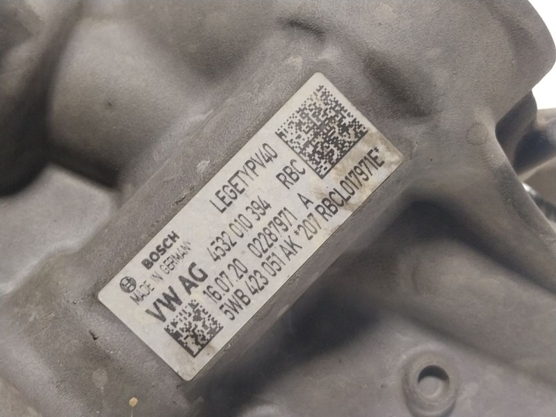 Recambio de cremallera direccion para audi a3 sportback (8ya) 30 tdi referencia OEM IAM  5WB423051 