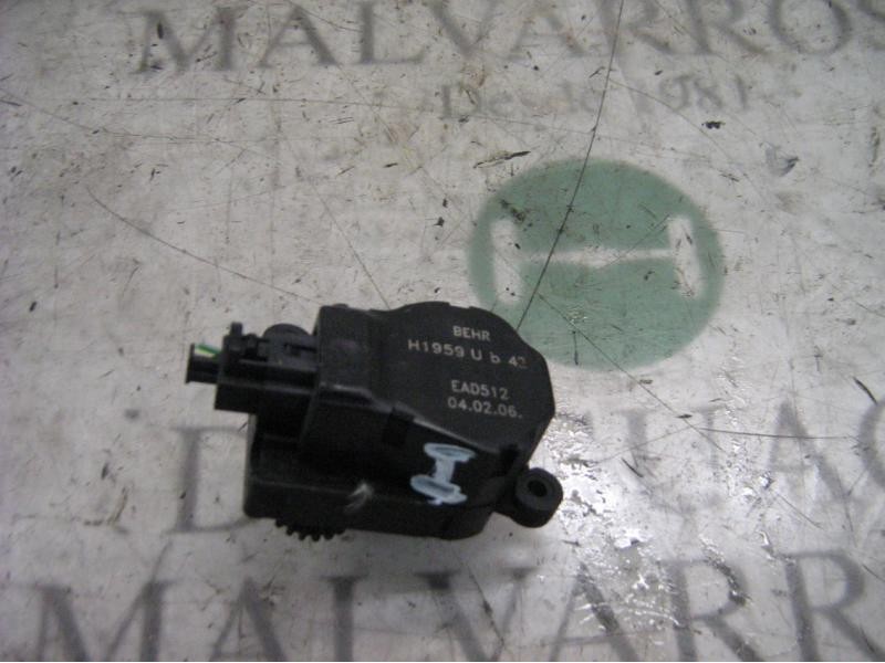 Recambio de motor apertura trampillas climatizador para citroën c4 berlina collection referencia OEM IAM   